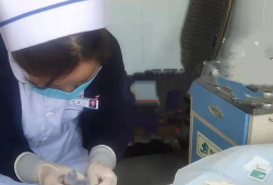 输液港维护视频