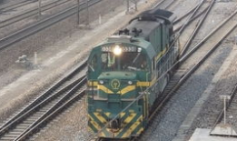 火车视频集锦,火车视频集锦里的中国铁路变迁